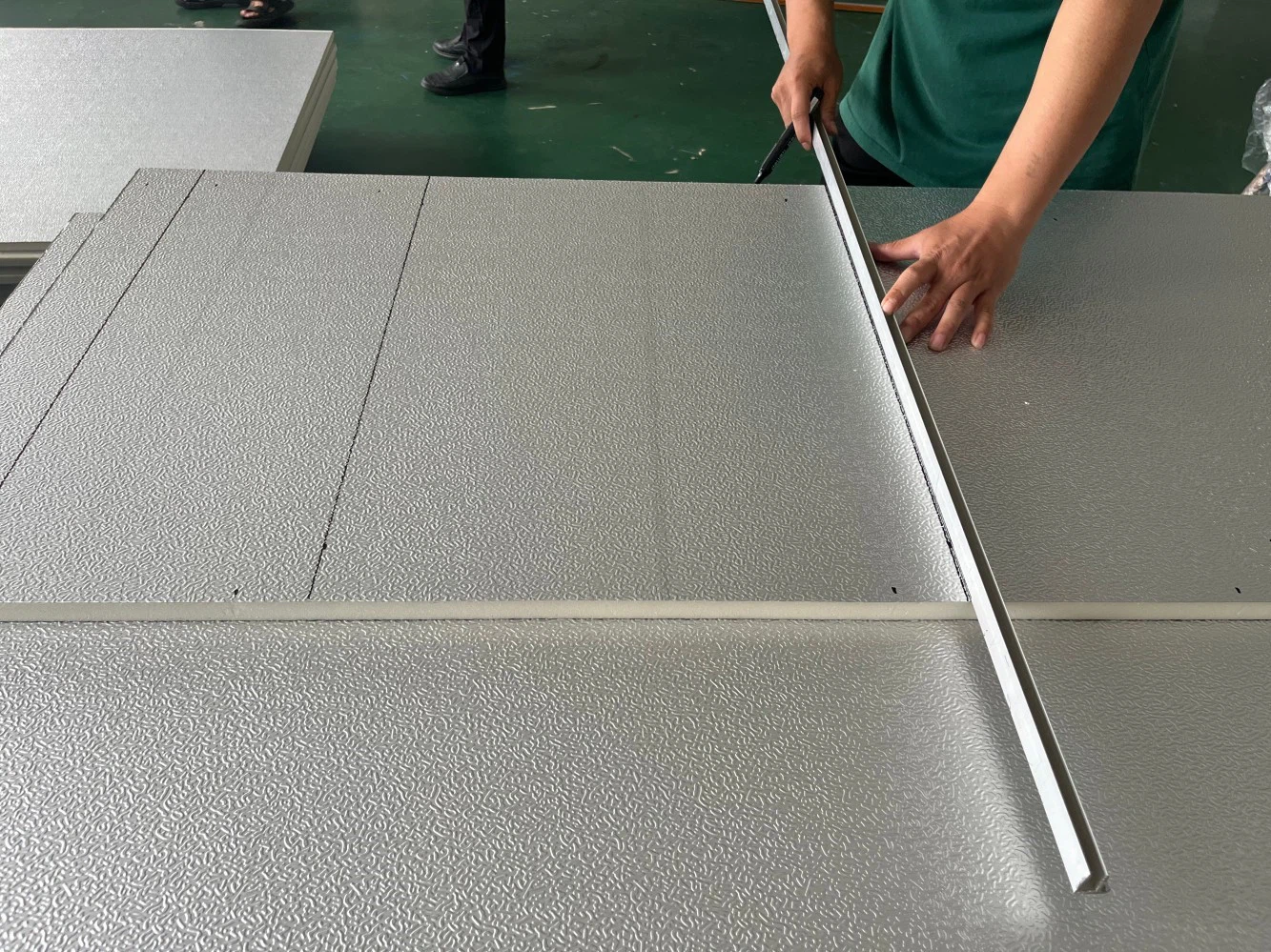 Fabrication of Pre-insulated Duct Fabrication of Pre-insulated Duct